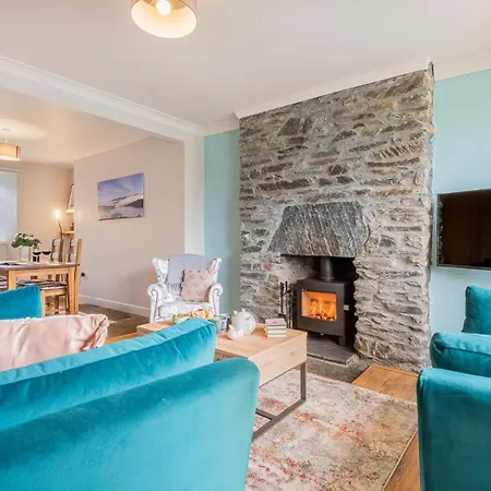 Lakeland - Sleeps 6