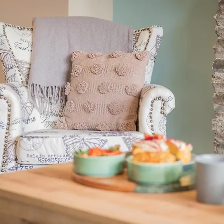 Lakeland - Sleeps 6 Holiday home Bowness-on-Windermere