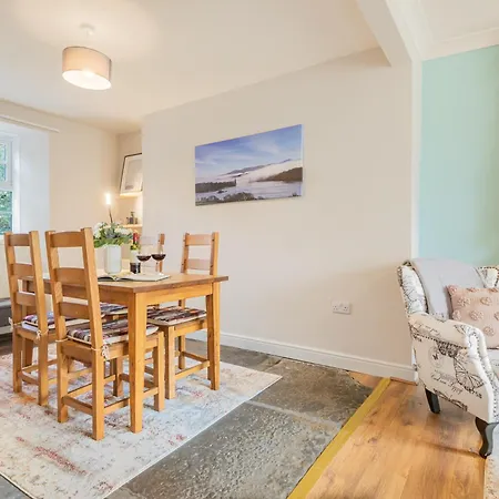 Lakeland - Sleeps 6 * Bowness-on-Windermere