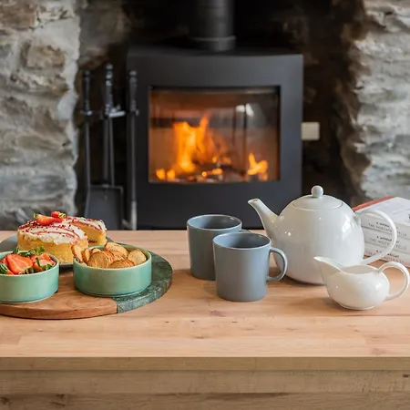 Lakeland - Sleeps 6 Feriehus Bowness-on-Windermere